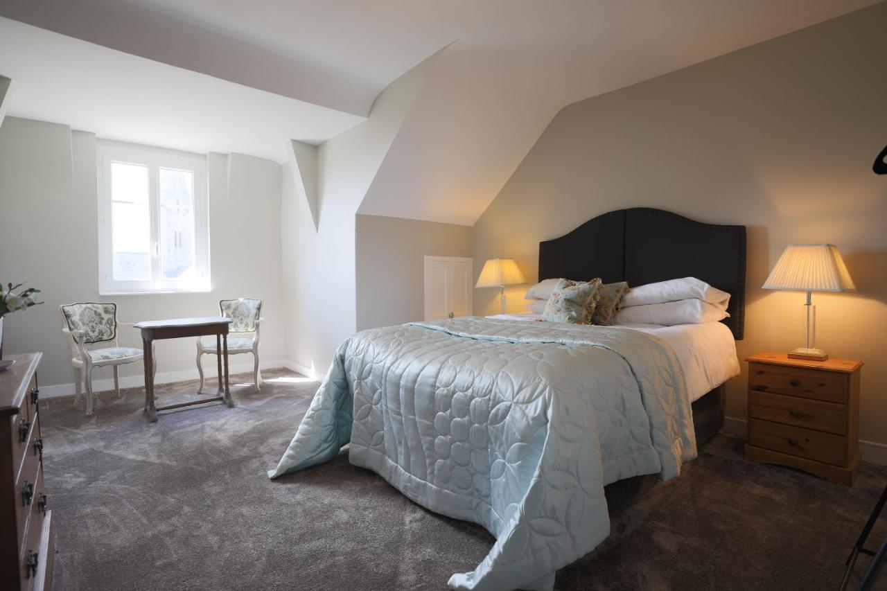Le Bourg Bed & Breakfast Asnieres-en-Bessin Екстериор снимка
