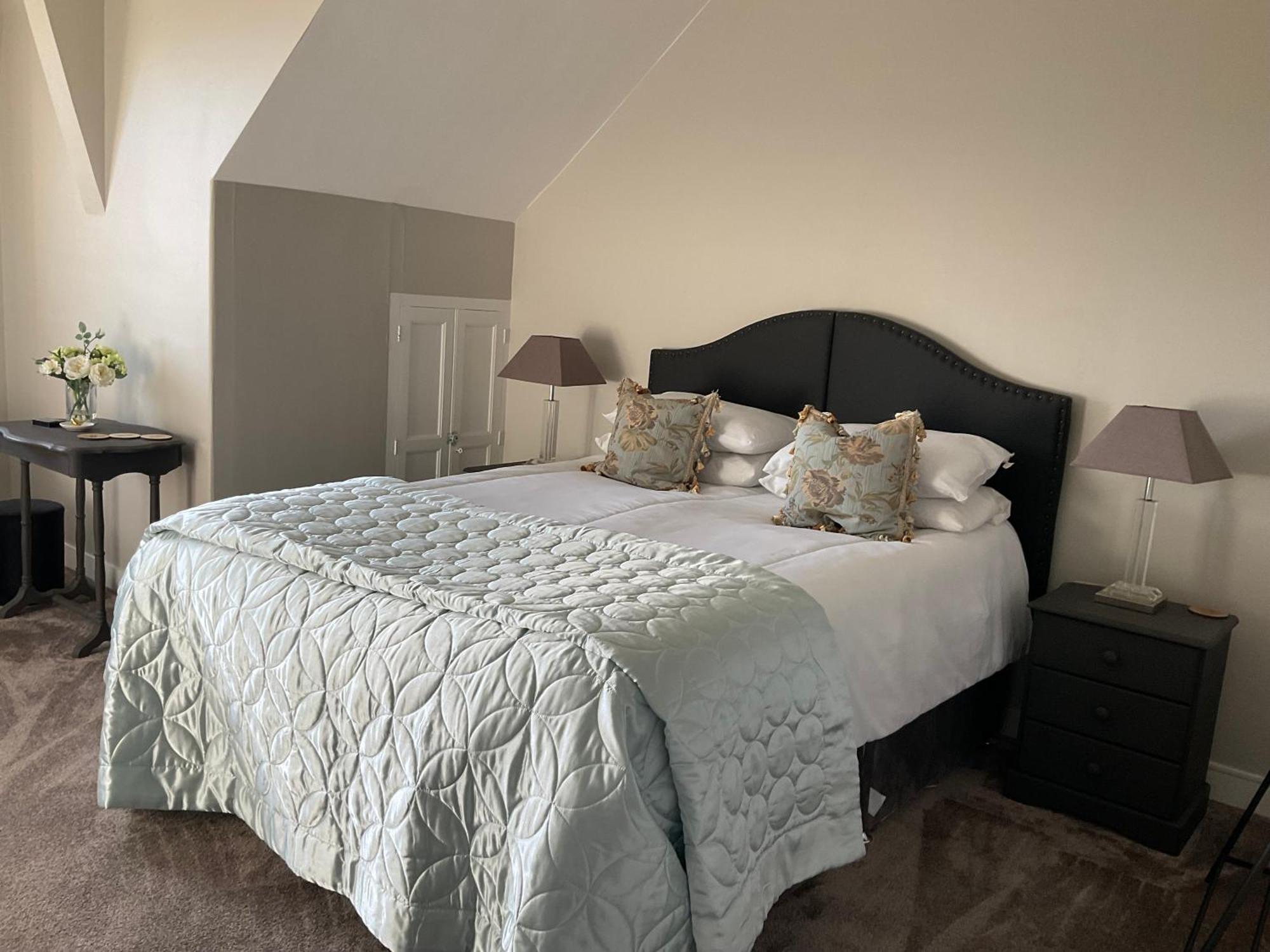 Le Bourg Bed & Breakfast Asnieres-en-Bessin Екстериор снимка